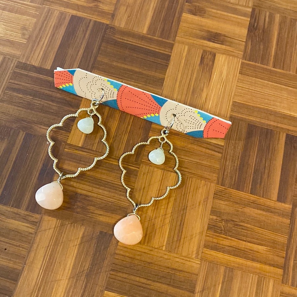 Dangeling Gem Earrings